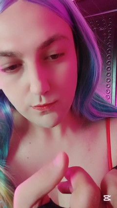 Kitty_Cross: Můj první výukový program s make-upem Glam Začněte s Kitty...