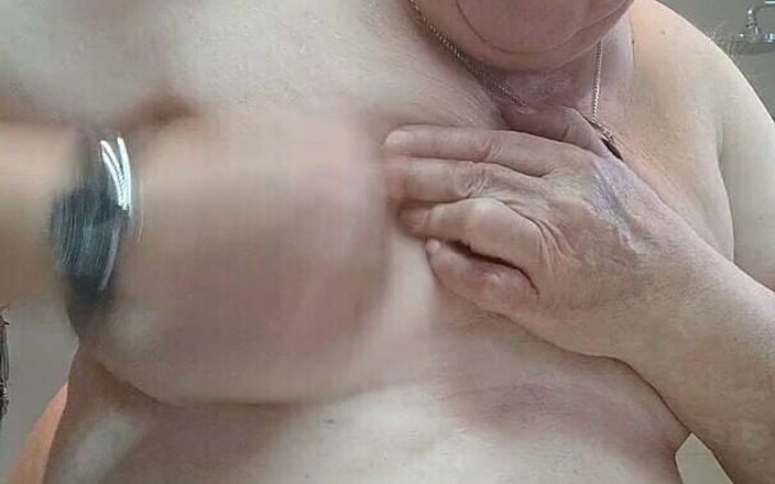 Karlchengeil: Vú một lần nữa