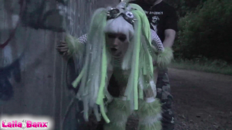 Laila Banx: Cyber Goth Bitch khó chịu được sử dụng