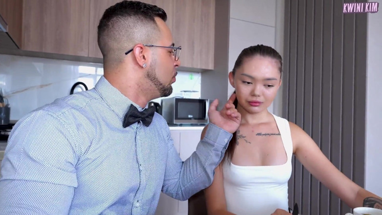 Kwini Kim: Asian Wife Kvini Kim and Her Husband Have Awkward Threesome...