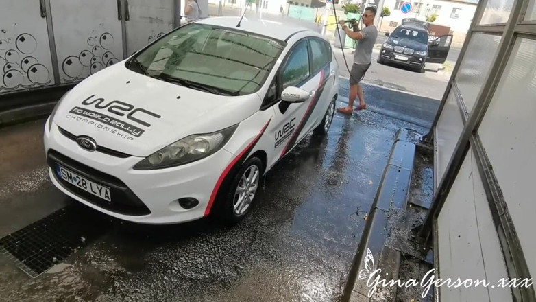 Gina Gerson: Služba mytí aut pro šukání