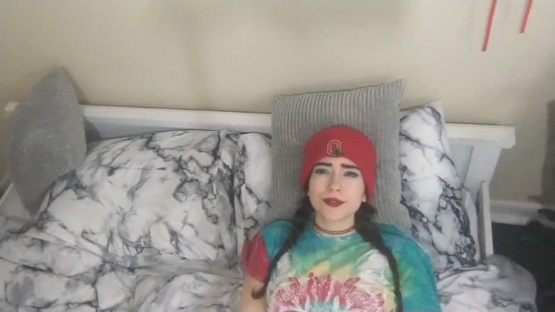 lilredvelvettt: Wajahku lagi asik masturbasi