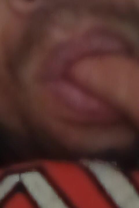 Gangbang straight: Sofa merah kongkek dubur berbulu