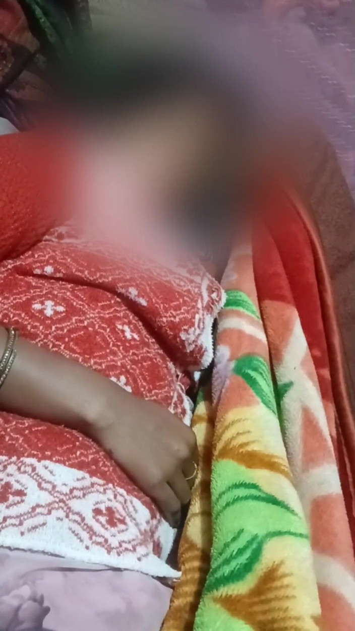 MuzZ-K: Verheiratete Ehefrau von Echtem Desi Dorf