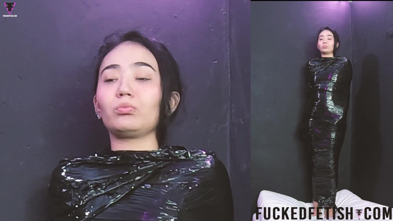 Fucked fetish: HD Moni Lee First Mummification Breath Play Bag Swimcap