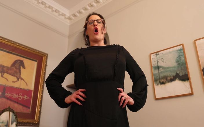 Countess diamond: Pris en train de se branler, humiliation, coaching masturbatoire, CEI