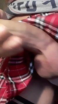 Monster tranny pik klaarkomen pov
