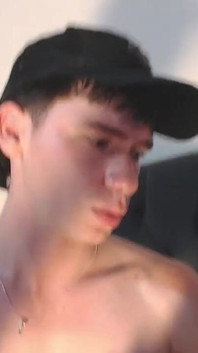 Fucking Me with a 20 Cm Dildo and Then I Put It in My Mouth
