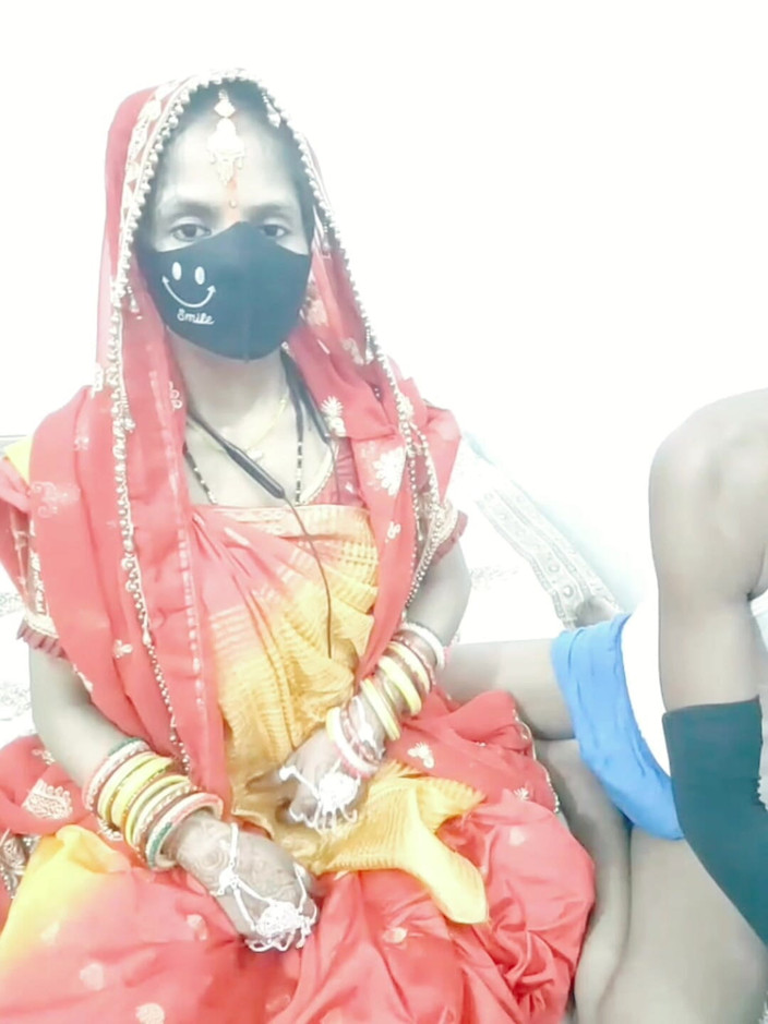 Nisha bhabhi ki chudai: करवाचौथ के बाद पति ने मेरा मुंह चोदा।