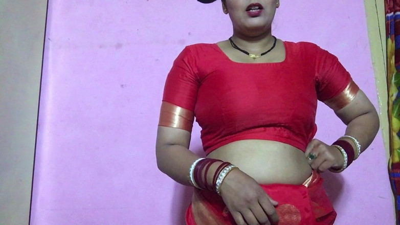 Couple's Diary: Čerstvě vdaná bhabhi tvrdě šuká s manželem