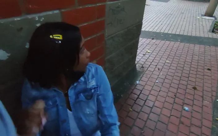 DiablaLatinaTour: Colombian Woman Has Sex in Public with a Tourist