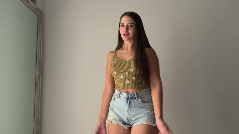 Sugary Kitty: J’ai baisé ma demi-sœur et sa chatte creampie, mais c’était...