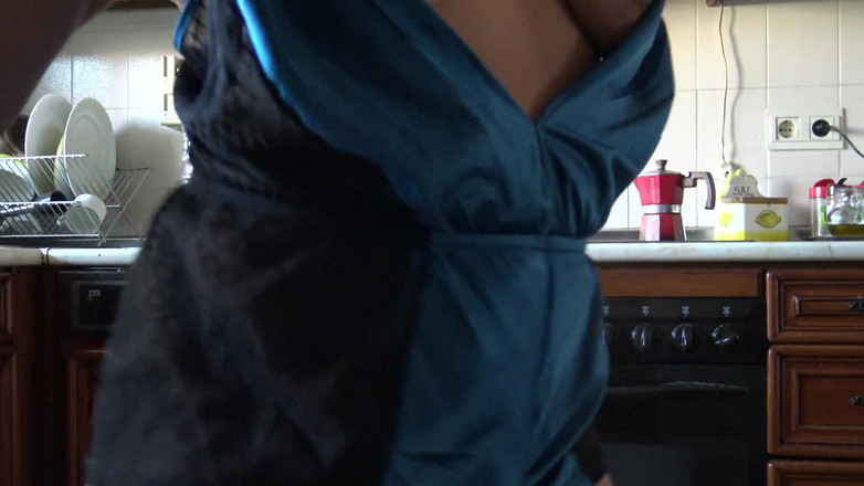 Souzan Halabi: Ma-rốc beurette từ Marseille Lhwa Nik Terma Chouha Masry Tabon 9hab