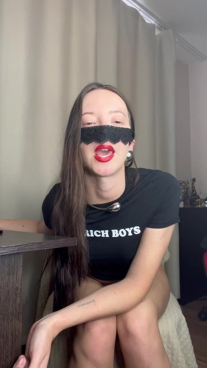 Skinny_lady69: Sahibe döl istiyor
