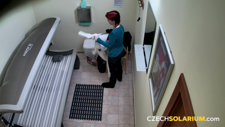 Czech Solarium: Czech Solarium 145 กล้องยั่วยวนผมบลอนด์ในโซลาเรียม