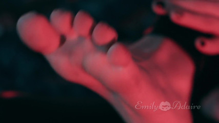 Emily Adaire: 百姓よ、私の足に接吻しなさい!エミリー・アデアTS