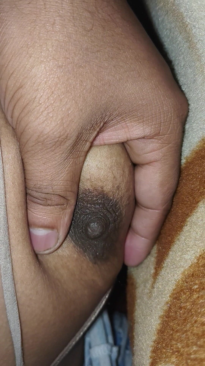 Indianpookie: La grosse bite de Fatima du Kerala branle une mallu