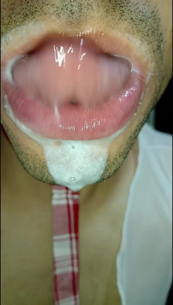 Rey rey: स्लोपी डीप थ्रोट, सिक्स पैक बड़ा और वेनोजो, दब्बू