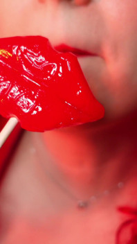 31 talimatı asmr videosu - seksi kızıl saçlı orta yaşlı seksi kadın