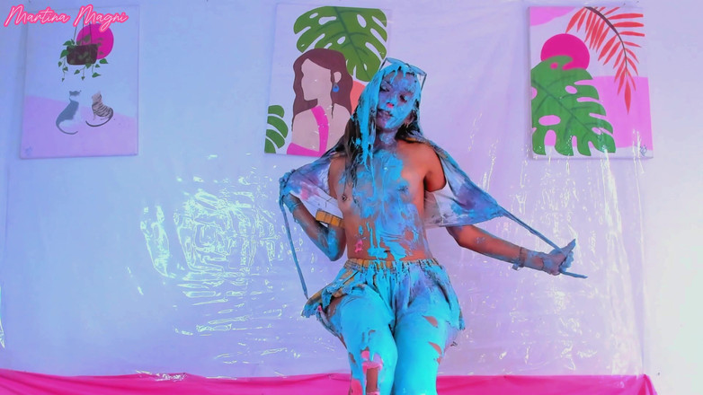 MartinaMagni: Wam!! Martina renkli sümüklü bir pislikle cezalandırılıyor