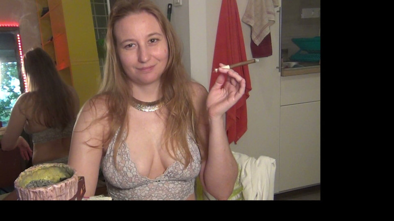 Sensual Lotuses: Lazy Smoking