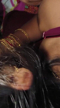 Desi Sex oralny