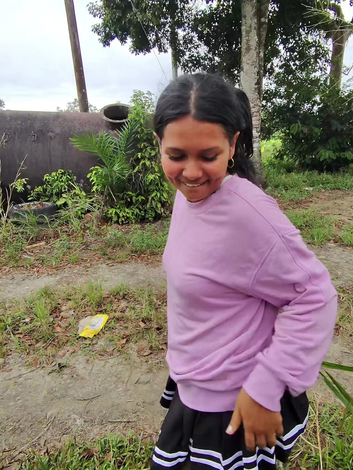 EMY_AND_JONH: Chciałem ssać jego penisa i żeby mnie pieprzył na zewnątrz, naprawdę...