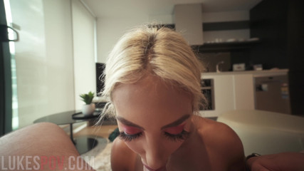 Lukes POV: Kitty săn mạnh bị đụ sau phòng tập thể dục