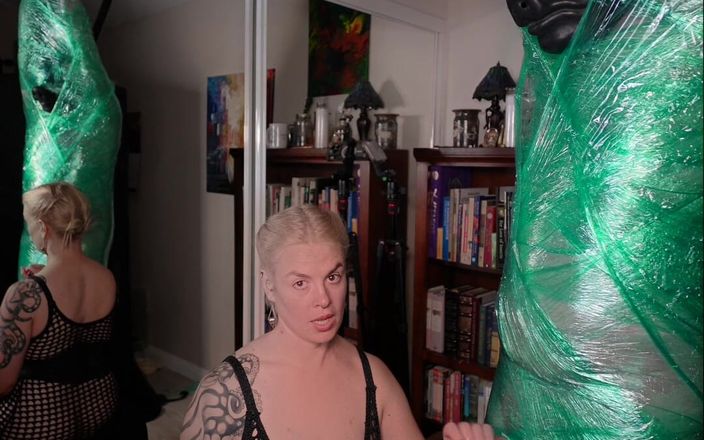 Hecate Reigns: Mumificada Maricas Edged to Birth My Alien Spider Eggs