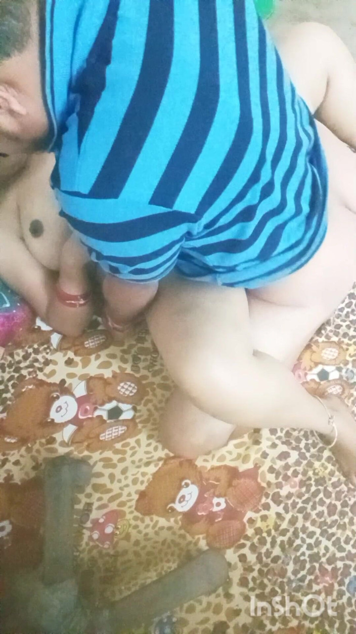 Bed: Desi sexy bhabhi domácí sex video