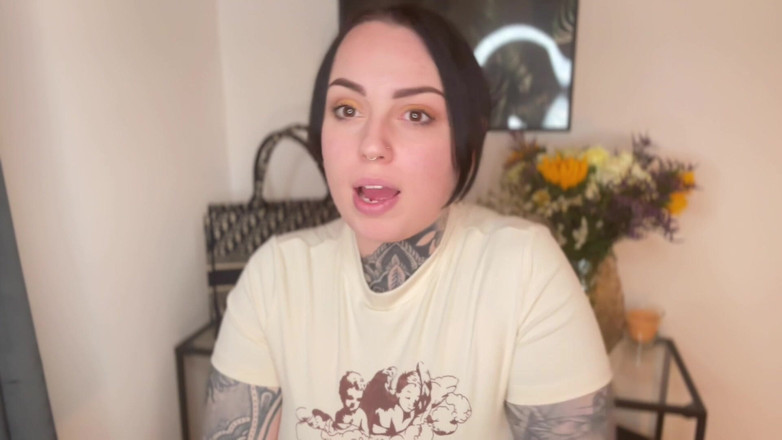 Miss Valentina: Dientot sama pacarku yang penurut