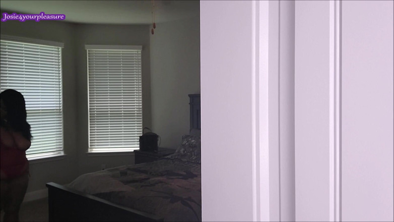 Josie4yourpleasure: Pego assistindo e se masturbando para milf gordinha