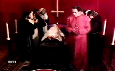 Bizzar hardcore party: Dvd tedesco vintage dalla famosa etichetta medaglia d'oro.