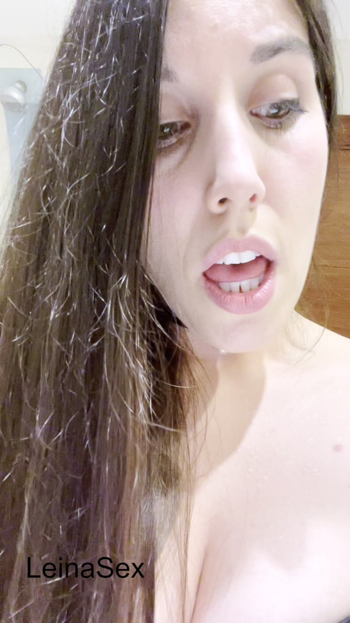 Leina Sex: मैं तुम्हारे मालिक की वेश्या हूँ