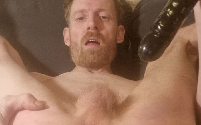 ThaDavey: Jestem ogromną dziwką, która uwielbia pokazywać, jak cała moja zabawka...