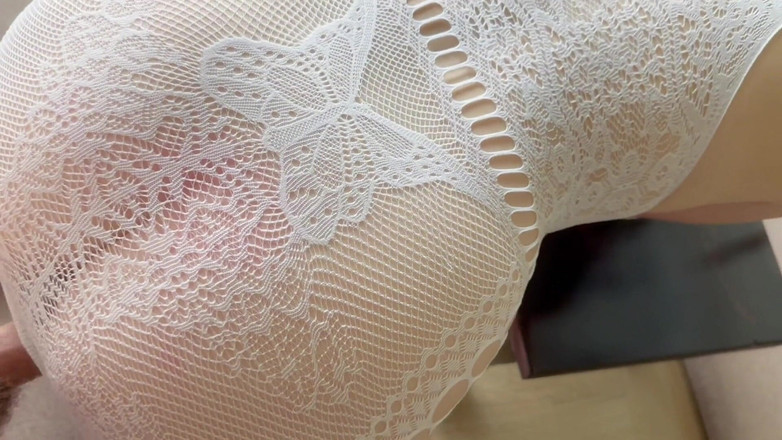 CandyWarhole: Sex mit süße in spitzenstrümpfen pOV sperma im mund