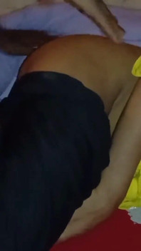 Seks anal sama tante seksi india- gadis remaja dengan pantat bahenol lagi asik seks anal