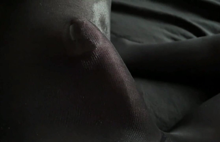 qaz11: Hands Free Cumming in Pantyhose