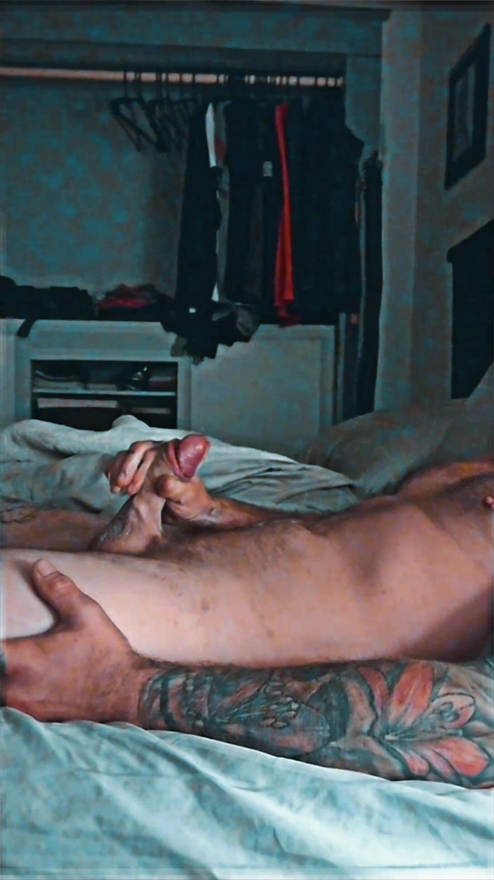 Naughty Daddy: Гладжу мій член, поки я не кінчу