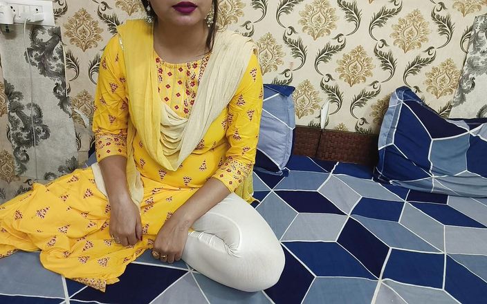 Saara Bhabhi: Ibu tiri India lagi asik nyepong ratusan kontol putranya dan...