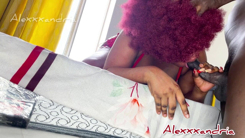 Alexxx and aria: "Засунь свій великий член мені в рот, і пизда хоче мати весь твій член у моєму горлі", - каже мій побачення на День Святого Валентина