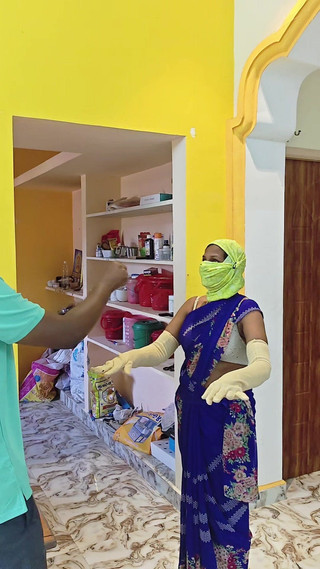 Thesana: Macecha napálená a ošukaná zvrhlým nevlastním synem