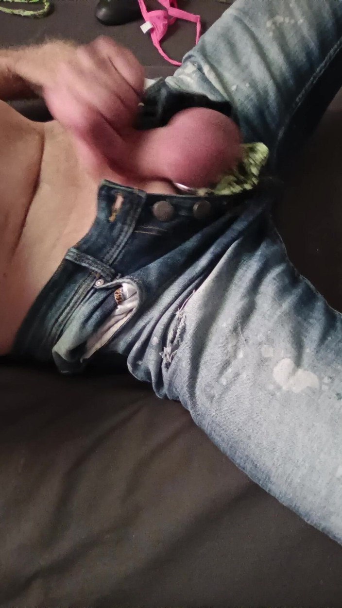 JeansdadXL: Daddy's Jeans Bulge Goes Crazy