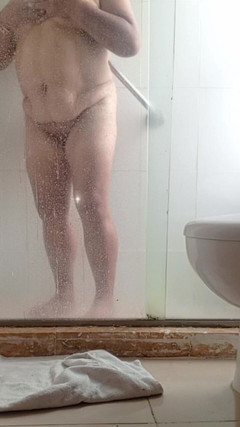 Milfta boohot: Sama ibu tiriku di kamar mandi ricas tetas grandes