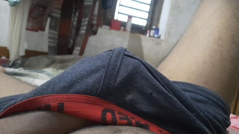 Wheyincognito: Eccitanti sei pack boy si masturba nella stanza