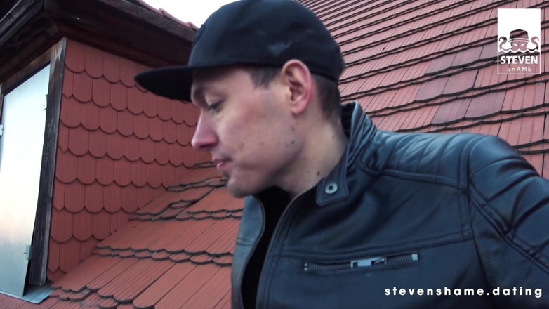 Steven Shame: キャンディアレクサは古い格納庫で叩かれます!