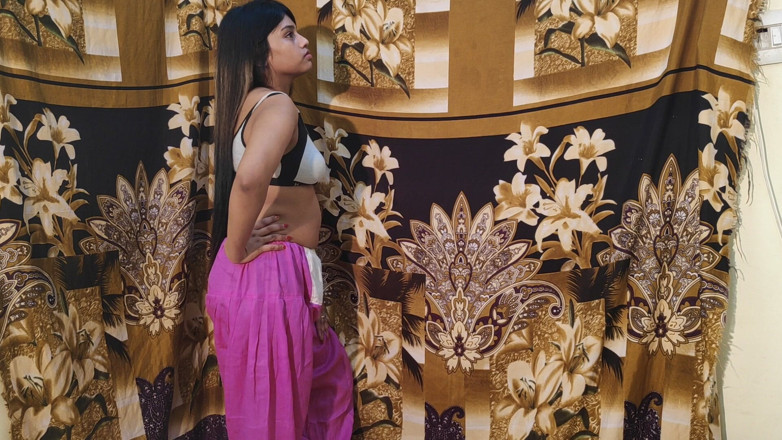 Alia Advani: Stunning Alia Advani’s Private Room Solo Sex