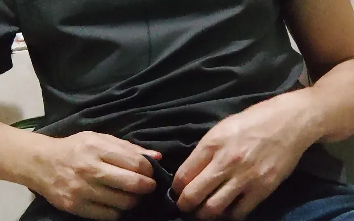Bananitico82: Piss and Cum All Over My Clothes