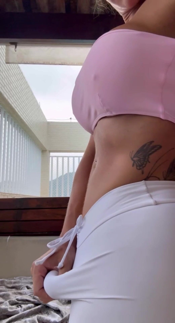 Agatha Lyra: 单人表演 8