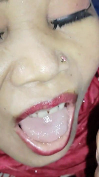 Indisches heißes dorfmädchen heiße XXX sperma im mund videoszene.